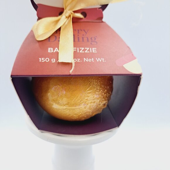 Extra Large Gold Bath Bomb Holiday Berry Darling Bath Fizzie In Bunny Gift Box - Picture 3 of 5